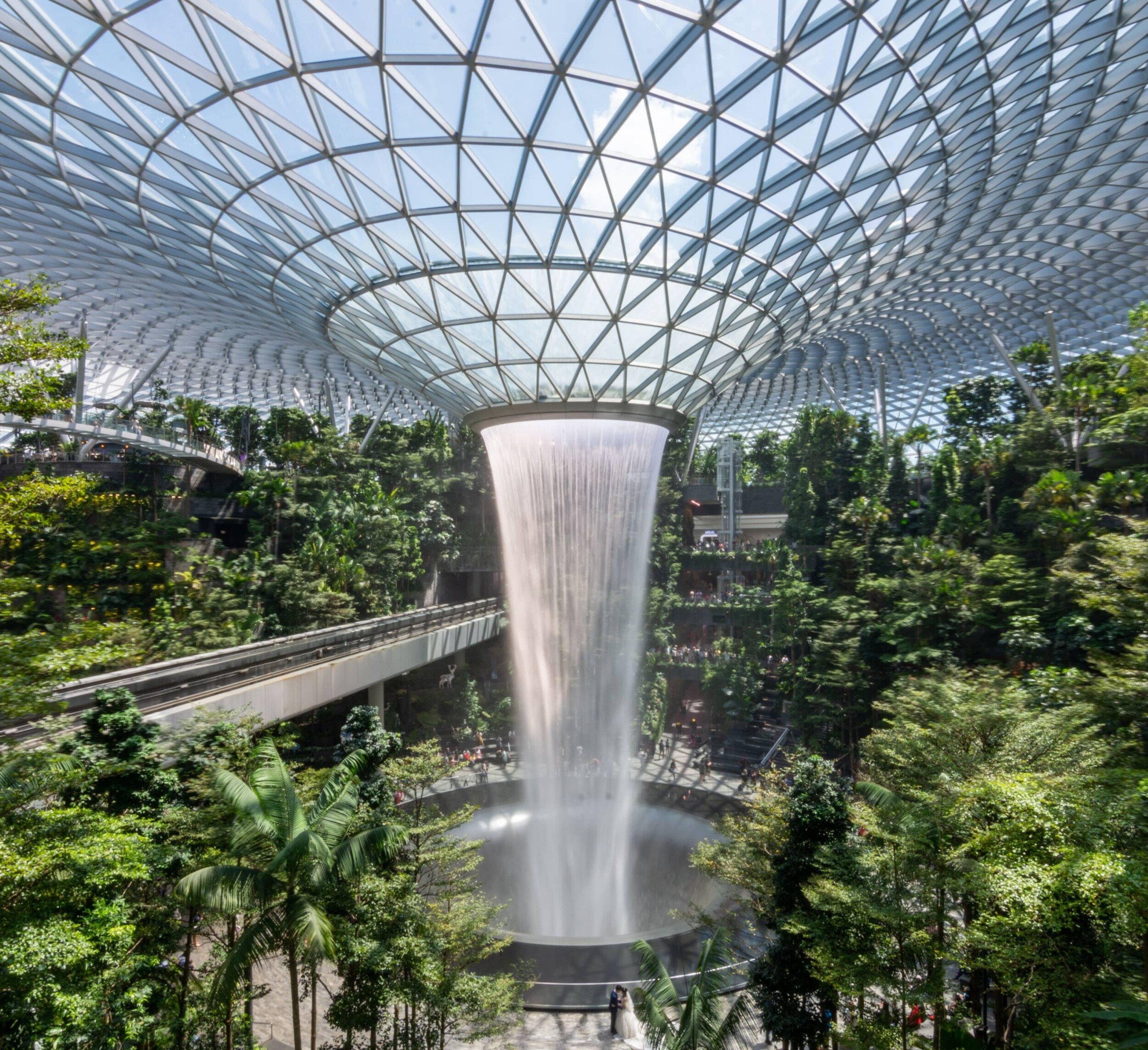 Singapur_JewelChangi_maikel-oosterink-62Xo0e8NG0A-unsplash