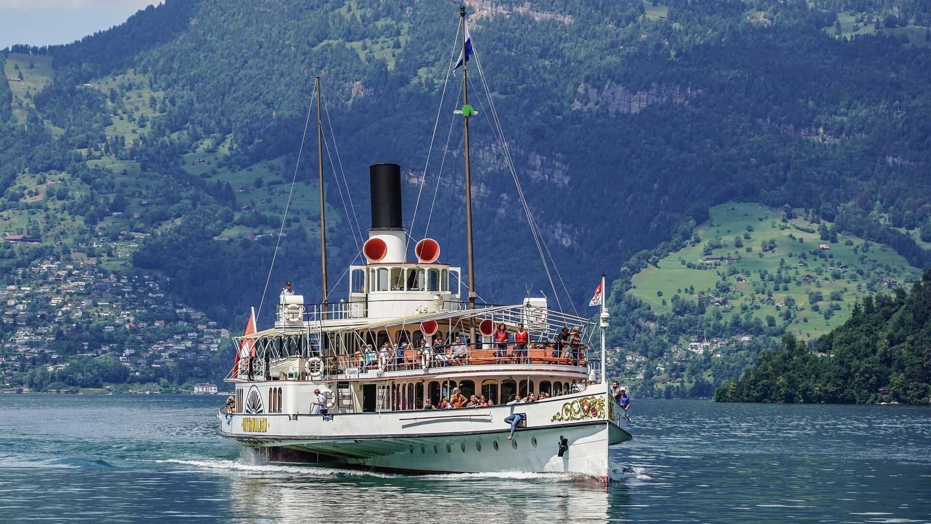 Schweiz_Vierwaldstättersee_steamboat-g35516fbc7_1920