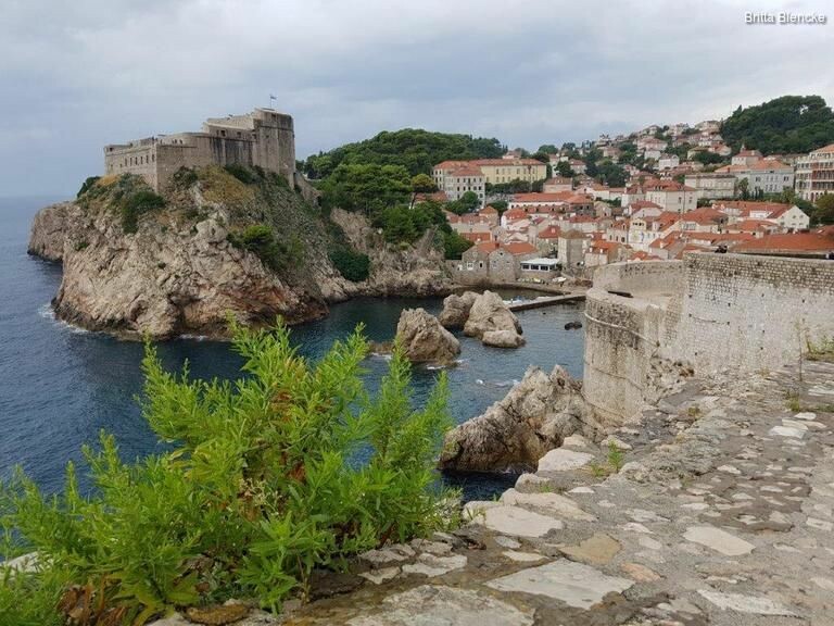 5ktn7qgbn_rectangle-768x768-0x0-0x0