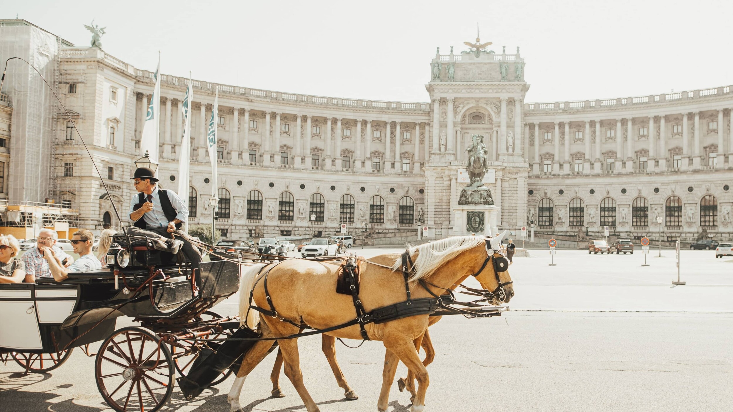 Wien_sandro-gonzalez-MgiCmxjbCQg-unsplash