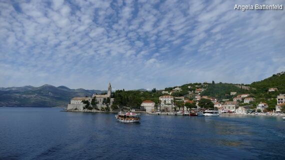 5c56flm7i_rectangle-570x320-0x185-5472x3258