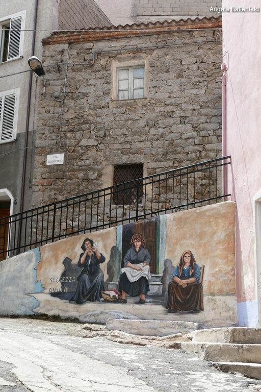 532mr8zkn_rectangle-768x768-0x0-0x0