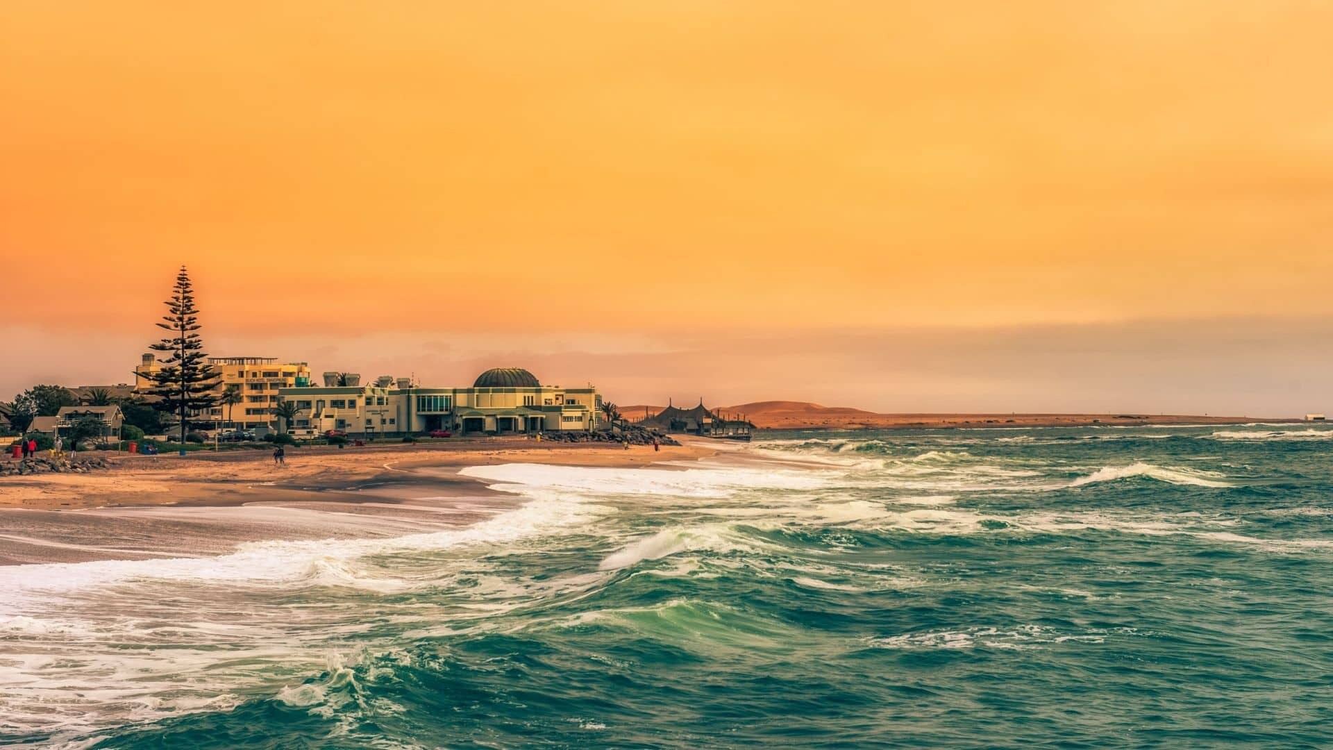 Namibia_Swakopmund_birger-strahl-RKf18qaWk0Y-unsplash_1