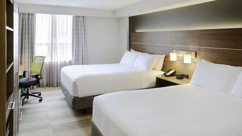 Hotel_Holiday_Inn_Toronto
