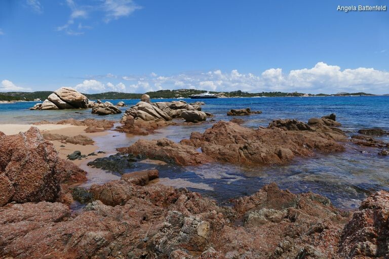 532mrlazv_rectangle-768x768-0x0-0x0