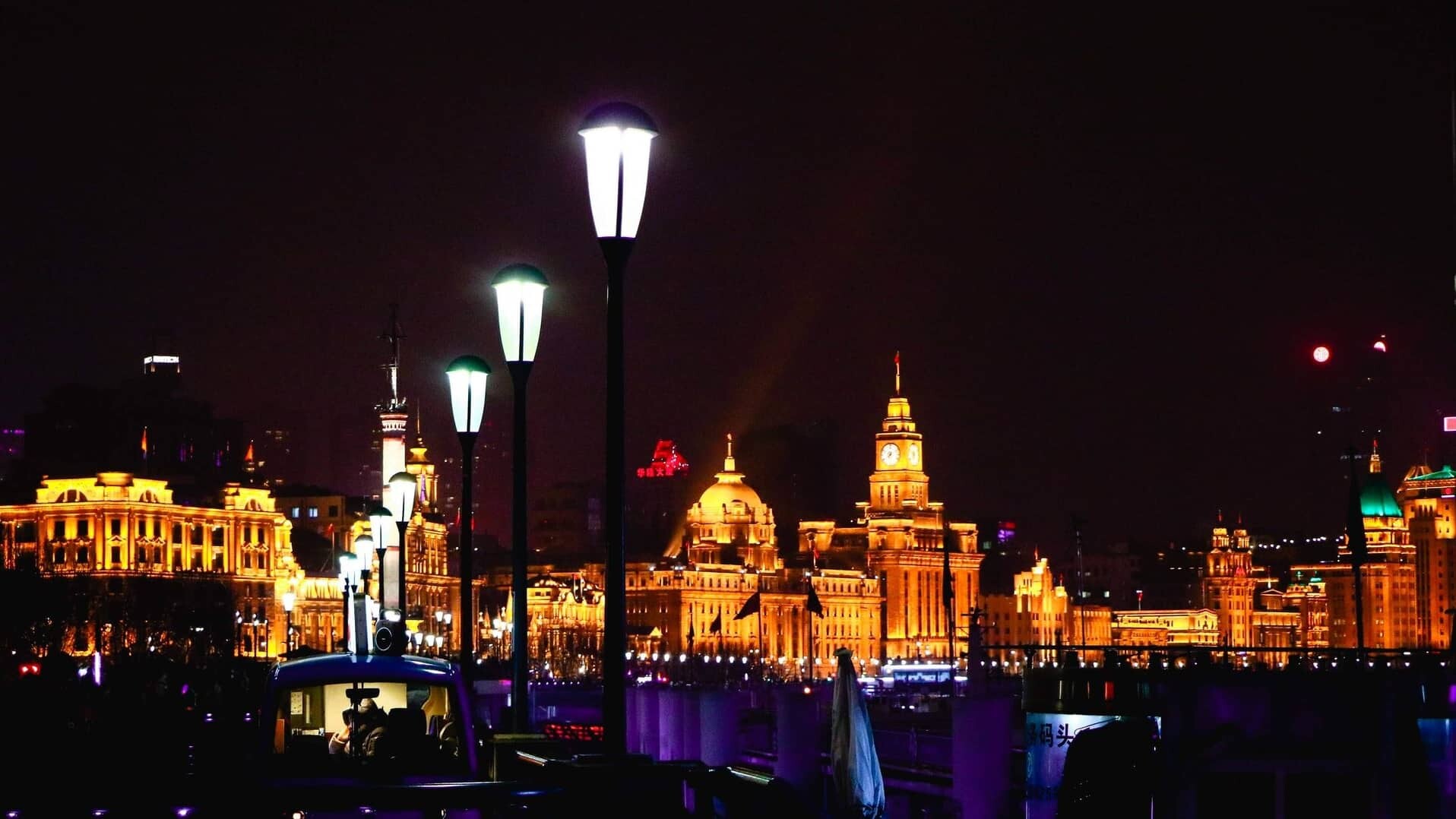 Chian_Shanghai-Bund_aurelie-bouguen-72t68domRfI-unsplash
