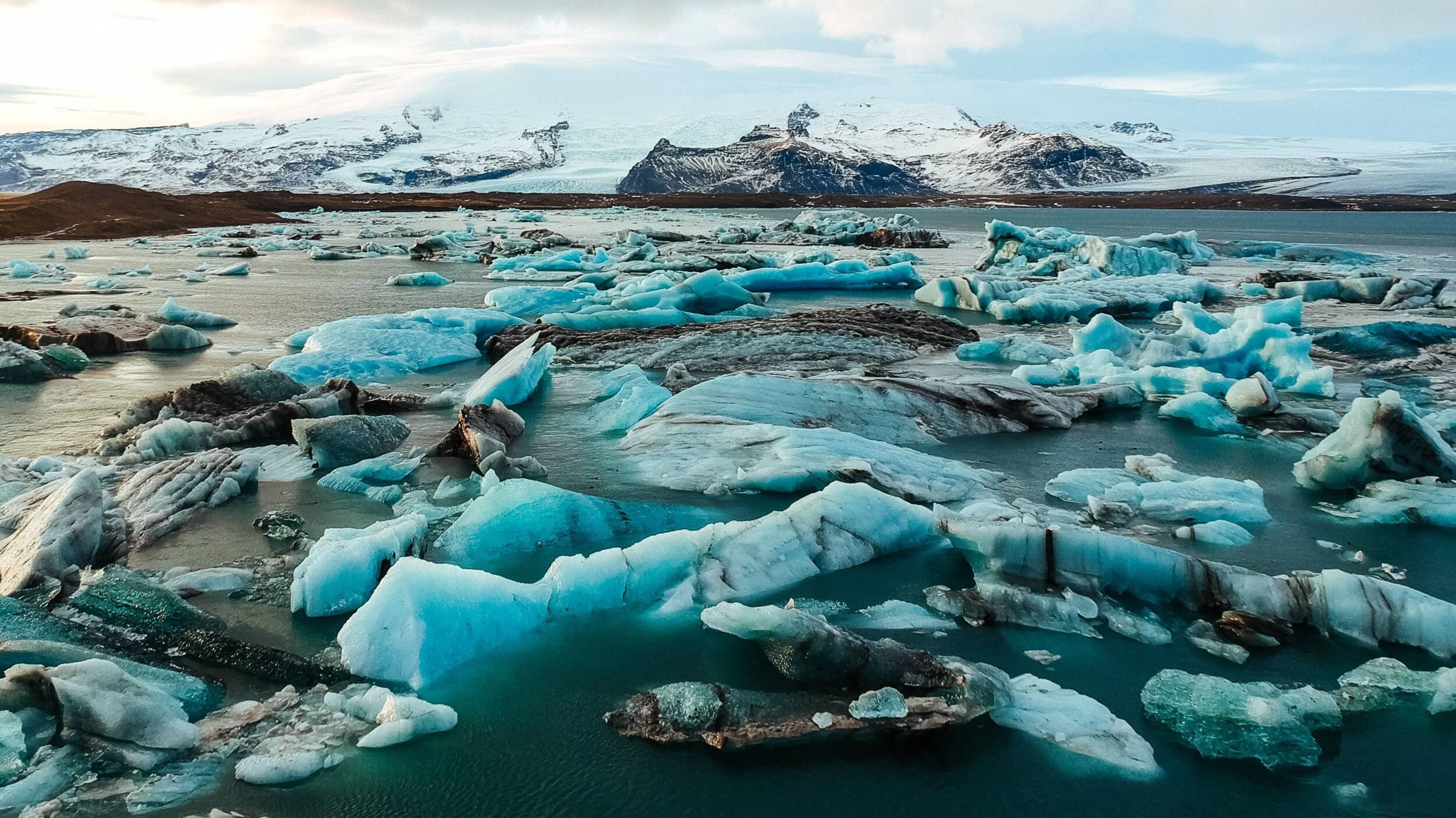 Island_Jökulsarlon_robert-bye-vfWmEJntSSg-unsplash_1