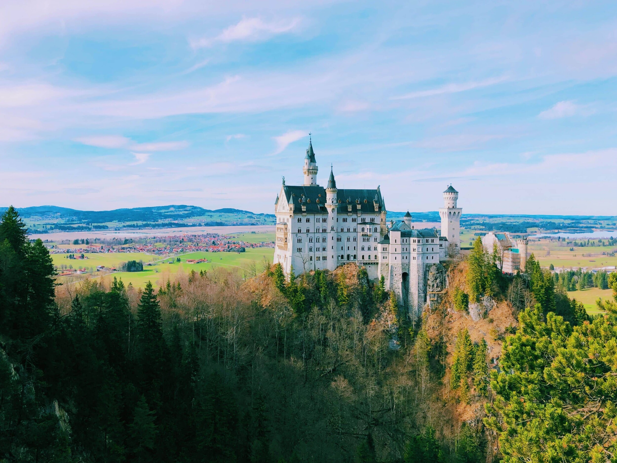 Deutschland_bayern_Schloss_Neuschwansteinalex-vasey-6wOqtucPjLU-unsplash_2
