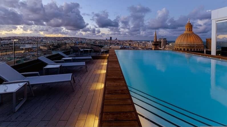 Hotel_The_Embassy