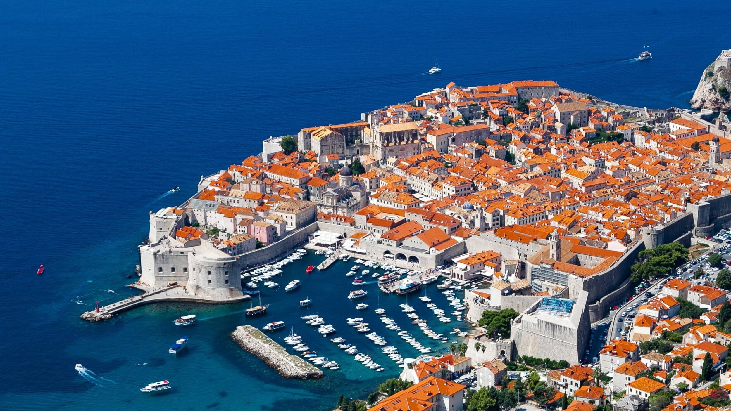 Kroatien_DBV_Hafen_laszlo-toth-1VskzgDedmo-unsplash
