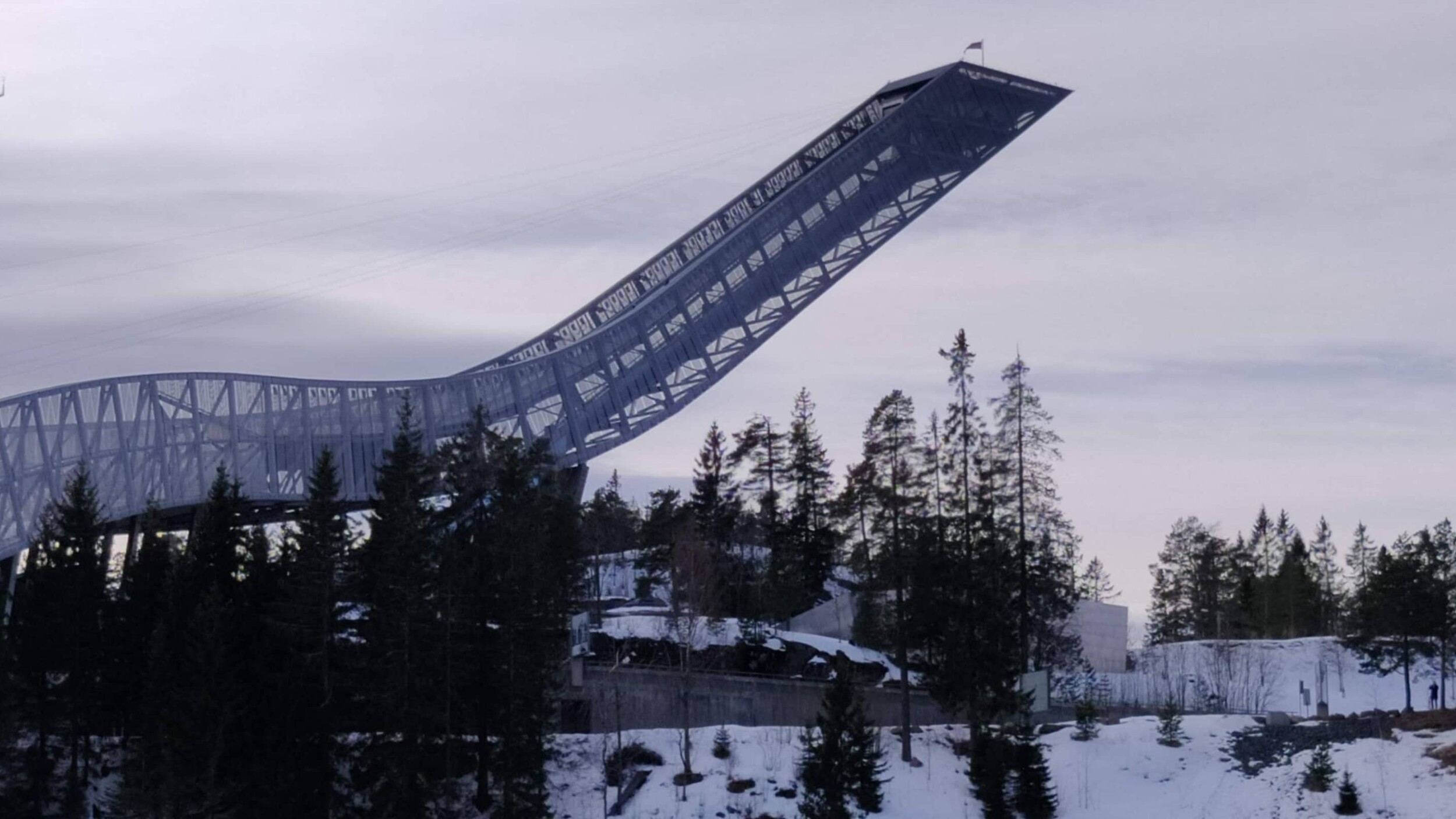 Holmenkollen_alkarlsen-CcAAboCWfcc-unsplash
