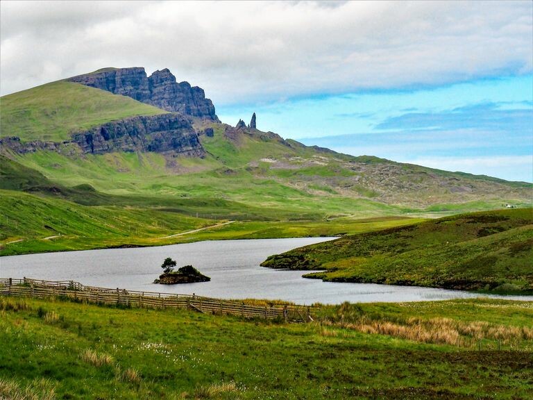 5jhn0jhn6_rectangle-768x768-0x0-0x0