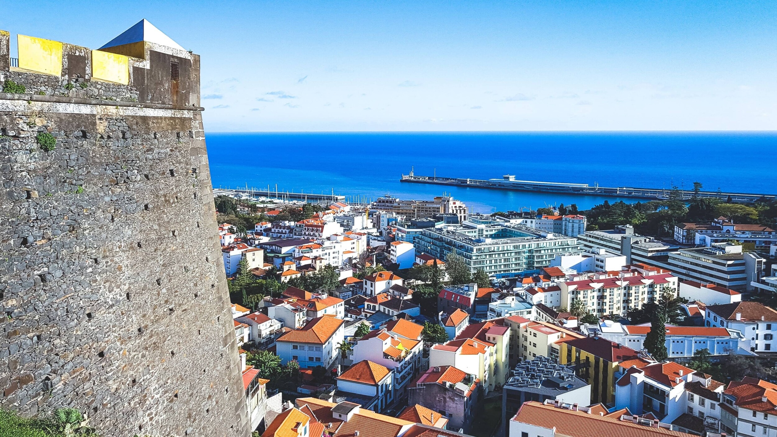 Portugal_Madeira_Funchal_dimitry-b-n7gJNgv6eN0-unsplash