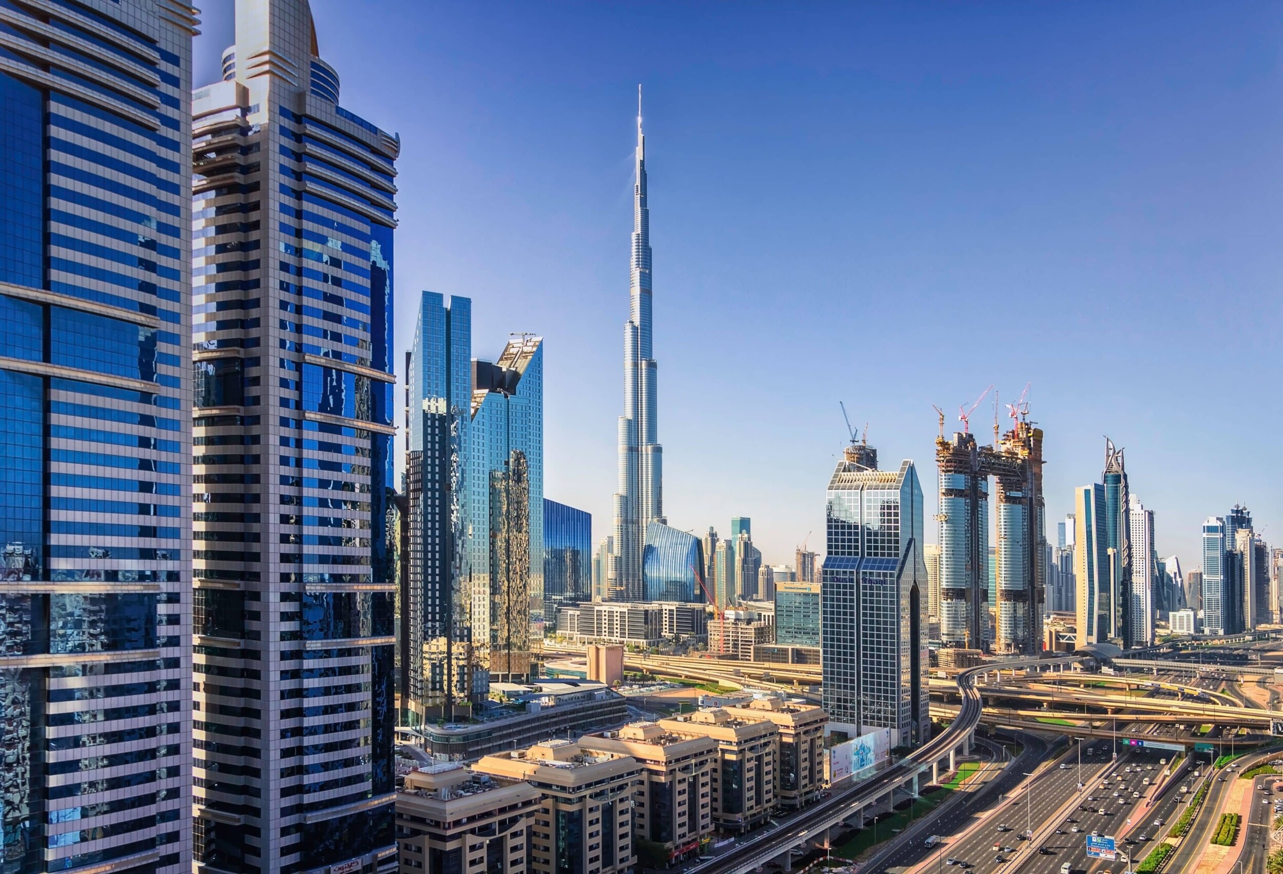 Dubai_Titelbild_kent-tupas-2jfZ2Vj06sk-unsplash