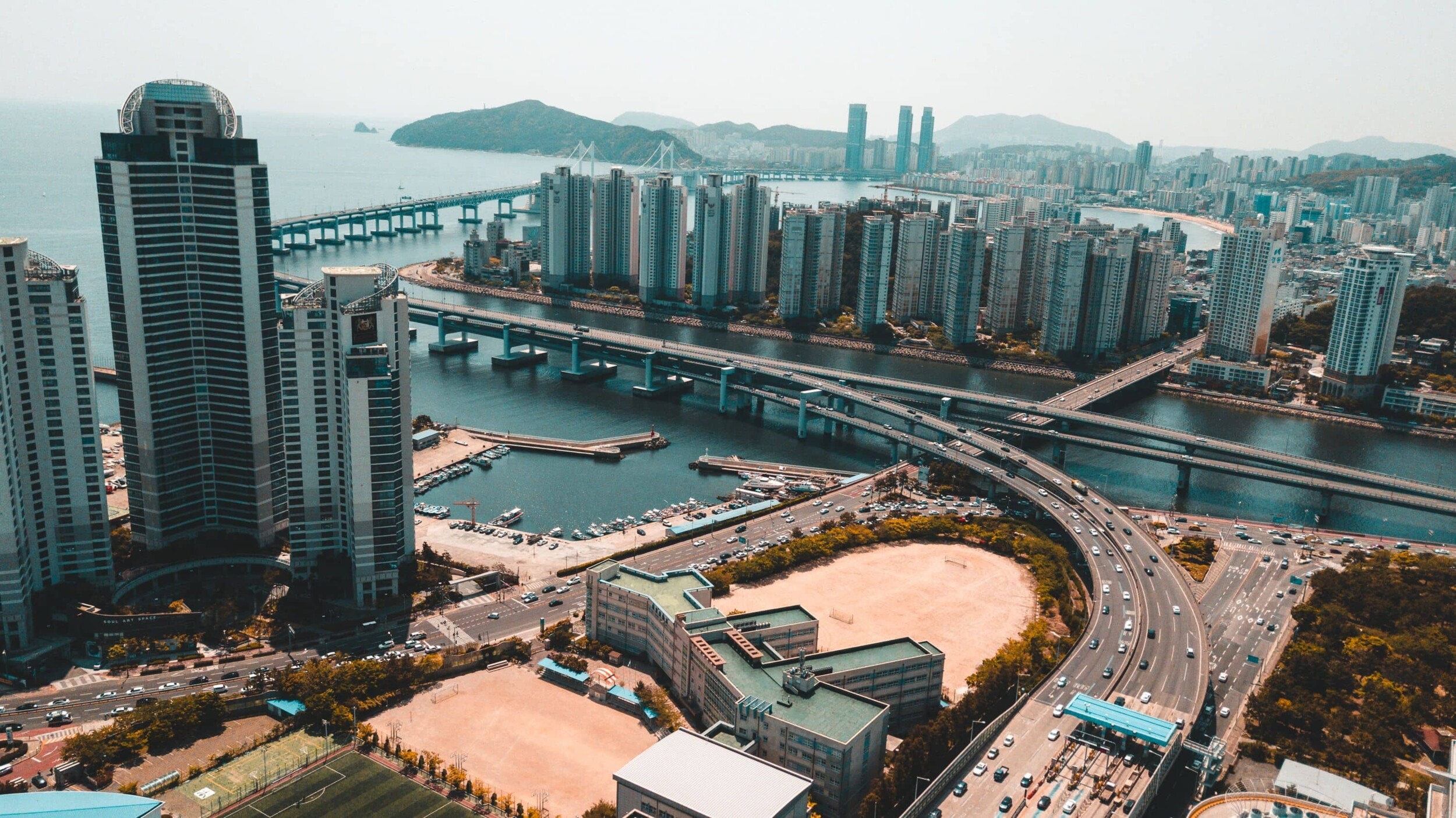 Busan_alexander-smagin-Vkhj9sjYN9Q-unsplash