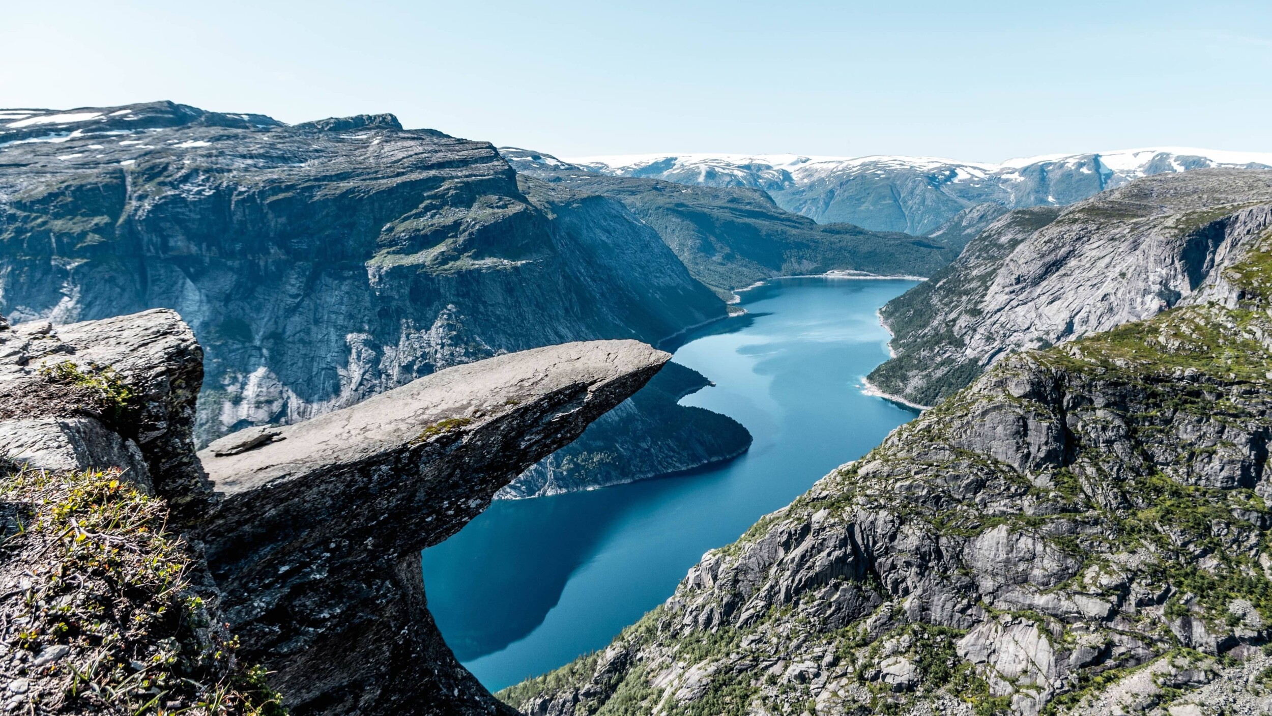 Trollfjord_dong-zhang-ILYVeUgPkmI-unsplash