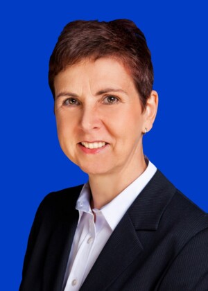 Hey_2017_kleiner._neuer_Hintergrundjpg