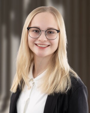 Bossert_Sarina_07_2021_kleiner